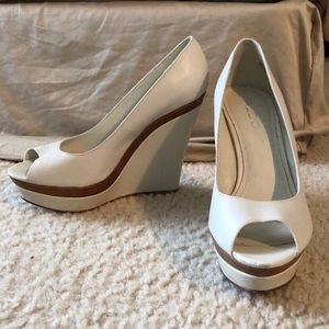 ALDO cream colored wedges